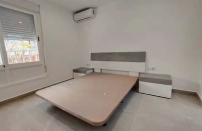 Долгосрочная аренда дома 60 м² с 2 спальнями в центре Торревьехи, Испания