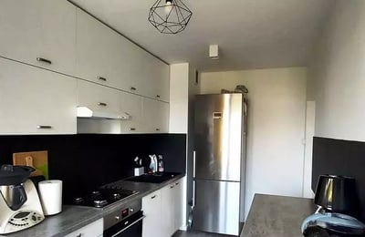 Location longue durée d’un appartement 3 pièces de 68 m² dans le quartier Fabryczna, Wrocław, Pologne