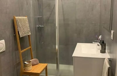 Langzeitmiete: 68 m² Wohnung mit 1 Schlafzimmer in Alicante, Spanien