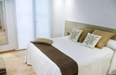 Langzeitmiete: 160 m² Wohnung mit 2 Schlafzimmern in Elche, Spanien