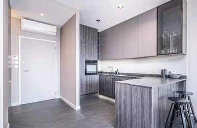 Langzeitmiete: 2-Zimmer-Wohnung 76 m² im Stadtteil Stary Mokotów, Warschau, Polen