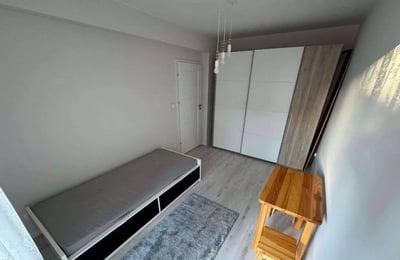 Location longue durée d’un appartement 2 pièces de 50 m² dans le quartier Gaj, Wrocław, Pologne