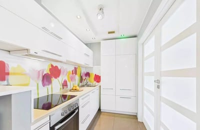 Location longue durée d’un appartement 4 pièces de 60 m² dans le quartier Zakrzów, Wrocław, Pologne