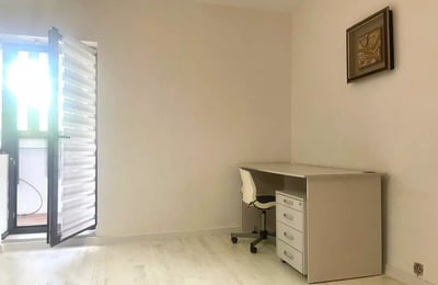 Location longue durée d’un appartement 2 pièces dans le secteur 6, Bucarest, Roumanie