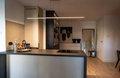 Alquiler a largo plazo de un piso de 2 habitaciones, 56 m², en Cracovia, Polonia