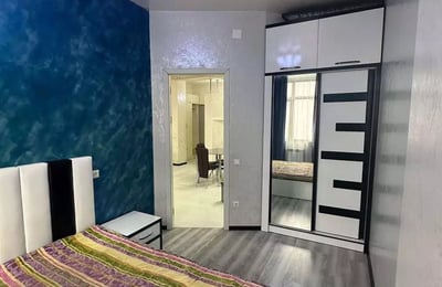 Alquiler a largo plazo de un piso 1+1, 55 m², en Batumi (Viejo Batumi), Georgia