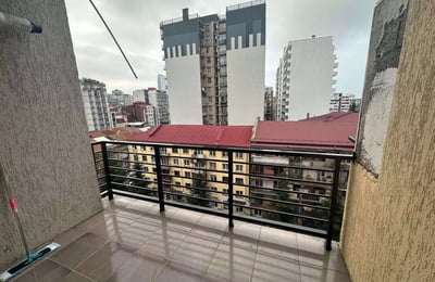 Alquiler a largo plazo de un piso 1+1, 55 m², en Batumi (Viejo Batumi), Georgia