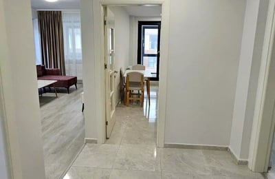 Location longue durée d’un appartement de 3 pièces 90 m², à Tomis Plus, Constanța, Roumanie