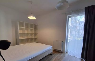 Langzeitmiete: 2-Zimmer-Wohnung 43 m², Krakau, Polen