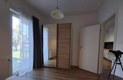 Langzeitmiete: 2-Zimmer-Wohnung 43 m², Krakau, Polen