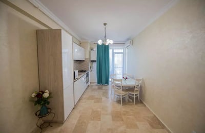 Long-term rental of a 3-room apartment, 70 m², in Mamaia district, Constanța, Romania