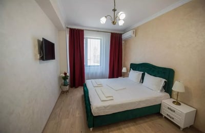 Long-term rental of a 3-room apartment, 70 m², in Mamaia district, Constanța, Romania