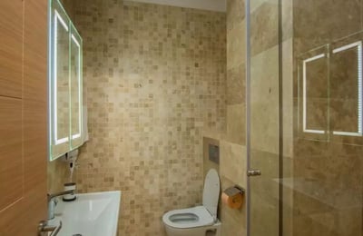 Long-term rental of a 3-room apartment, 70 m², in Mamaia district, Constanța, Romania