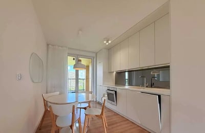 Долгосрочная аренда 3-комнатной квартиры площадью 62 м² в районе Krowodrza, Краков, Польша