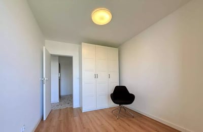 Долгосрочная аренда 3-комнатной квартиры площадью 62 м² в районе Krowodrza, Краков, Польша