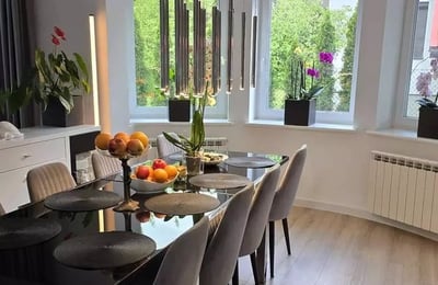 Langfristige Vermietung eines 6-Zimmer-Hauses, 270 m², Krakau, Polen