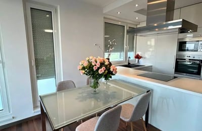 Location longue durée d’un appartement de 3 pièces, 96 m², dans le quartier Bratislava III, Bratislava, Slovaquie