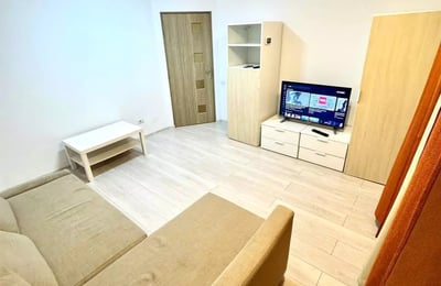 Alquiler a largo plazo de un piso de 2 habitaciones en el distrito de Chiajna, Sector 6, Bucarest, Rumanía