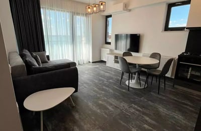 Langfristige Vermietung einer 2-Zimmer-Wohnung, 55 m², im Stadtteil Mamaia, Constanța, Rumänien