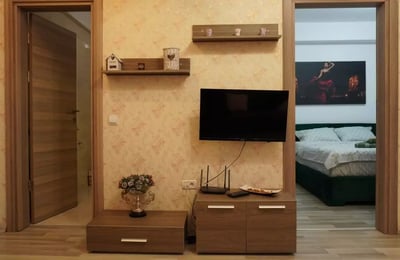 Location longue durée d’un appartement 2 pièces, 40 m², dans le quartier Mamaia, Constanța, Roumanie