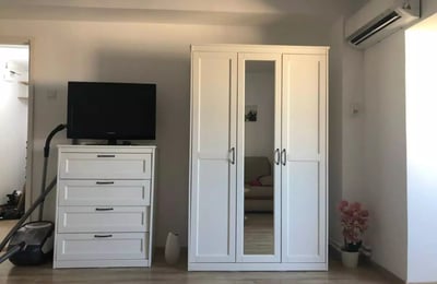 Long-term rental of a studio, 42 m², Faleza Nord, Constanța, Romania