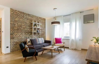 Alquiler a largo plazo de un piso de 3 habitaciones, 76 m², en Belgrado, Serbia