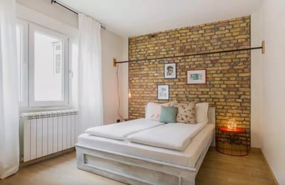 Alquiler a largo plazo de un piso de 3 habitaciones, 76 m², en Belgrado, Serbia