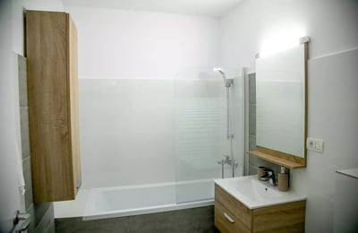 Alquiler a largo plazo de un piso de 2 habitaciones, Tomis Park, Constanza, Rumanía