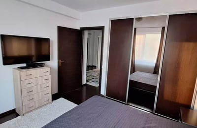 Langfristige Vermietung einer 2-Zimmer-Wohnung, 74 m², im Stadtteil Tomis Plus, Constanța, Rumänien
