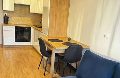Long-term rental of a 1-room apartment, 30 m², in Ołbin district, Wrocław, Poland