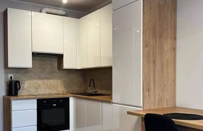 Long-term rental of a 1-room apartment, 30 m², in Ołbin district, Wrocław, Poland