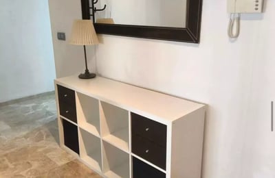 Langfristige Vermietung einer 3-Schlafzimmer-Wohnung, 120 m², in Alicante, Spanien