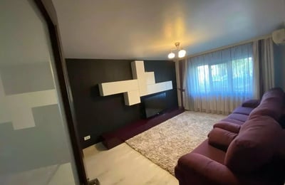Long-term rental of a 3-room apartment 69 m², in Inel 2 district, Constanța, Romania