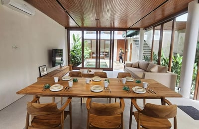 Long-term rental of a 3-bedroom villa in Singakerta, Bali, Indonesia
