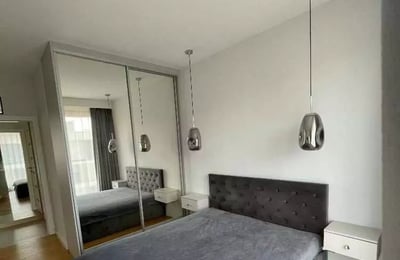 Langfristige Miete einer 2-Zimmer-Wohnung, 55 m², Wola, Warschau, Polen