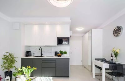 Location longue durée d’un studio, 26 m², à Cracovie, Pologne