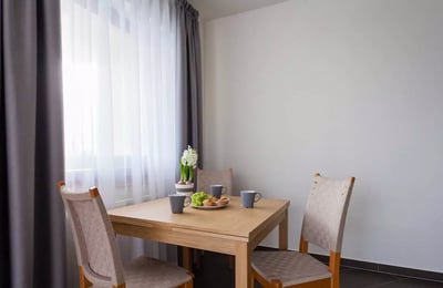 Alquiler a largo plazo de un piso de 2 habitaciones, 60 m², en el distrito Krowodrza, Cracovia, Polonia