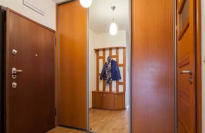 Alquiler a largo plazo de un piso de 2 habitaciones, 60 m², en el distrito Krowodrza, Cracovia, Polonia