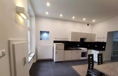 Alquiler a largo plazo de un piso de 1 habitación en el distrito Kazimierz, Cracovia, Polonia