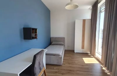 Долгосрочная аренда 4-комнатной квартиры 96 м² в районе Stare Miasto, Краков, Польша