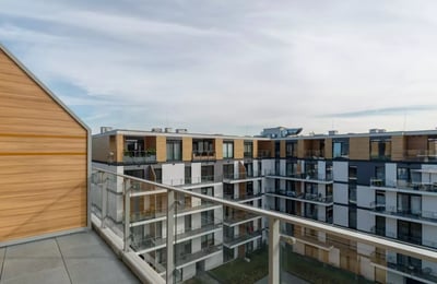 Долгосрочная аренда 4-комнатной квартиры 96 м² в районе Stare Miasto, Краков, Польша