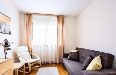 Долгосрочная аренда 3-комнатной квартиры 64 м² в районе Bronowice, Краков, Польша