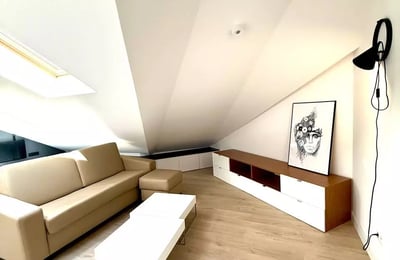 Location longue durée d’un studio de 36 m² à Praga-Północ, Varsovie, Pologne