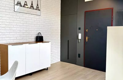 Location longue durée d’un studio de 36 m² à Praga-Północ, Varsovie, Pologne