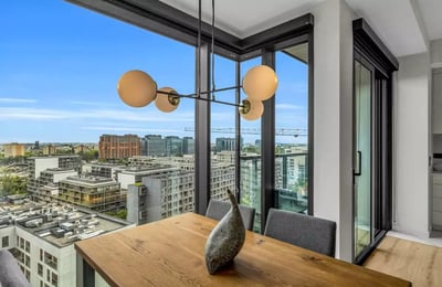 Long-term rental of a 3-room apartment, 82 m², in Wola, Warsaw, Poland