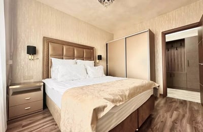 Long-term rental of a 4-room apartment, 100 m², in Coresi, Brașov, Romania