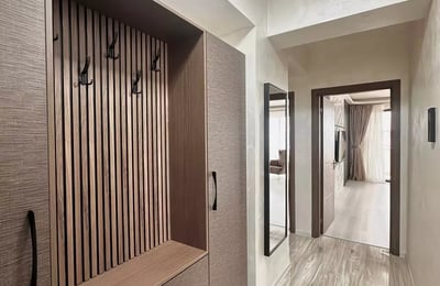 Long-term rental of a 4-room apartment, 100 m², in Coresi, Brașov, Romania