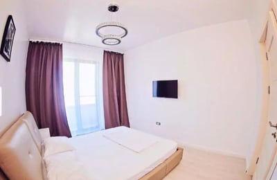 Langzeitmiete einer 3-Zimmer-Wohnung, 100 m², im Stadtteil Mamaia, Constanța, Rumänien