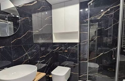 Location longue durée d’un appartement de 2 pièces, 44 m², à Kleczków, Wrocław, Pologne