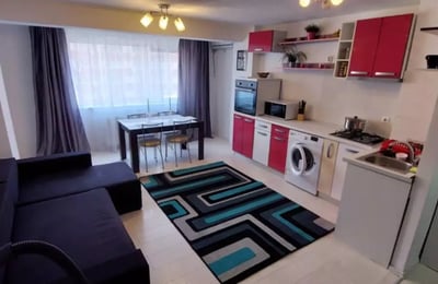 Location longue durée d’un appartement de 2 pièces, 53 m², Constanța, Roumanie